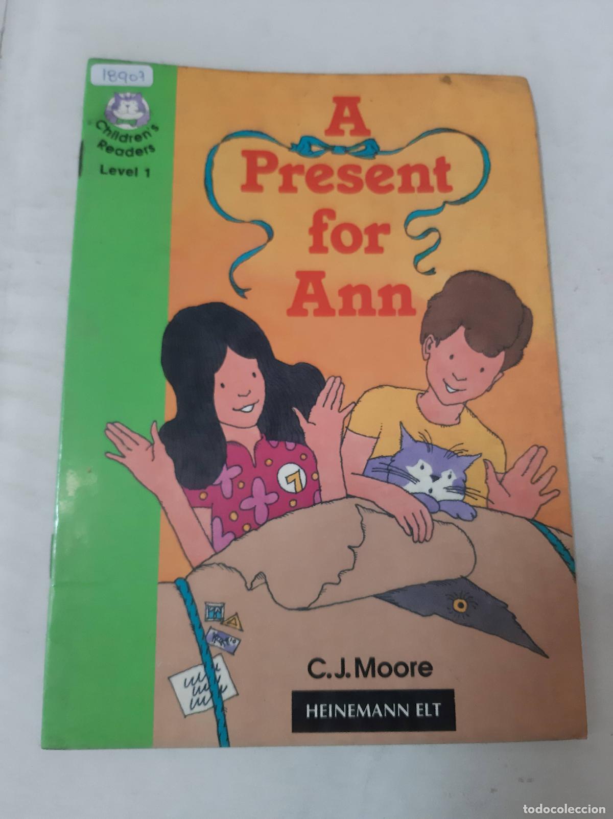 Libros: A Present For Ann - C.J. Moore - Foto 1