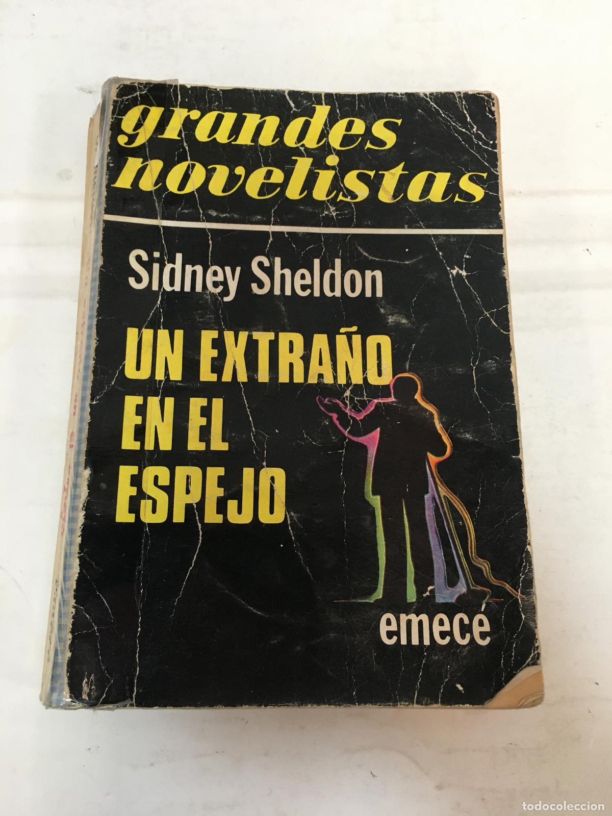 Libros: Un Extra&ntilde;o en el Espejo - Sidney Sheldon - Foto 1