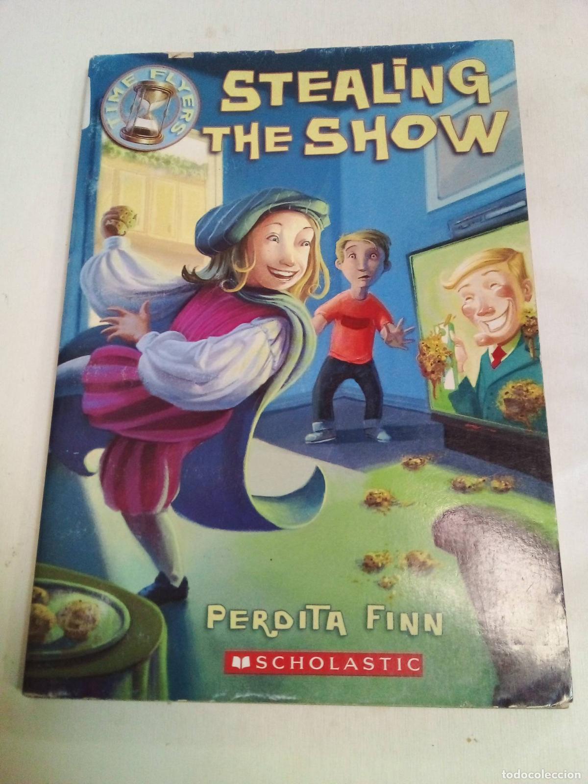 Libri di seconda mano: Stealing The Show - Perdita Finn