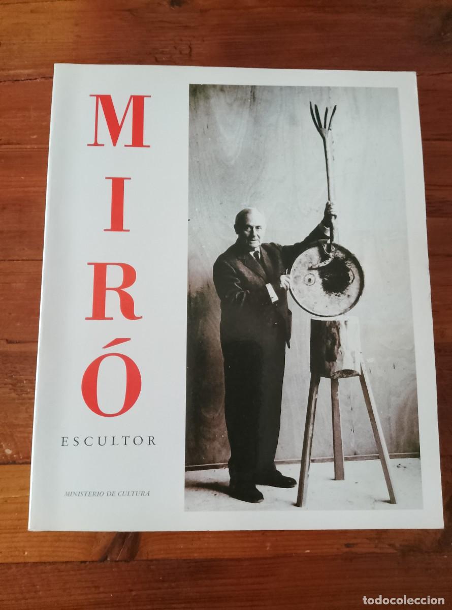 Libros: Gloria Moure - MIR&Oacute; Escultor. Cat&aacute;logo