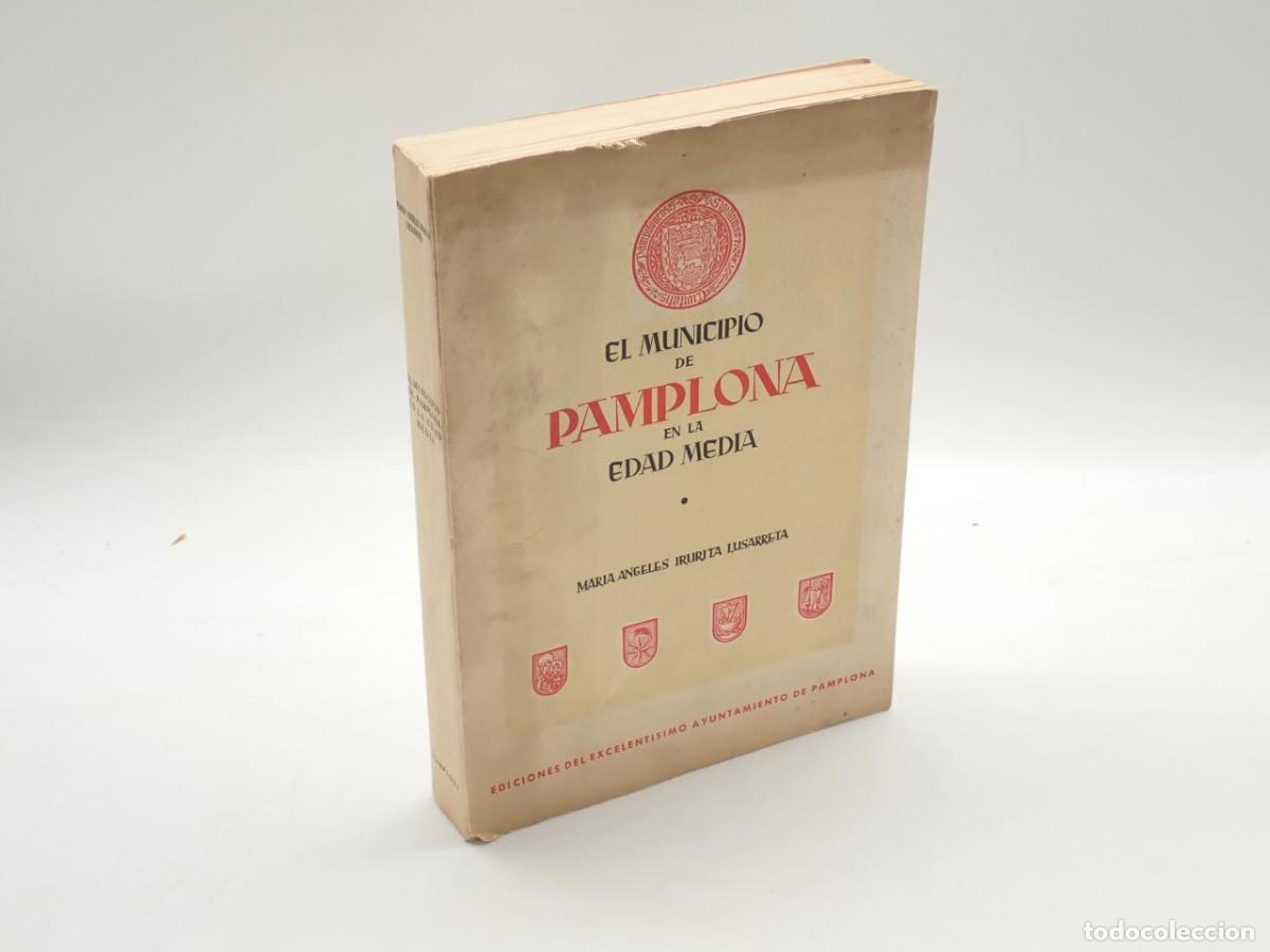 Libros: El municipio de Pamplona en la Edad Media. Tesis doctoral presentada en la Universidad de Zaragoza.