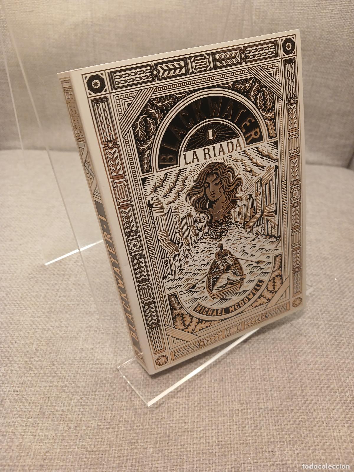 Livros em segunda m&atilde;o: BLACKWATER I. La riada - Michael McDowell (autor.)