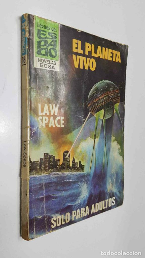 books: Heroes del espacio numero 18; El planeta vivo - Law Space