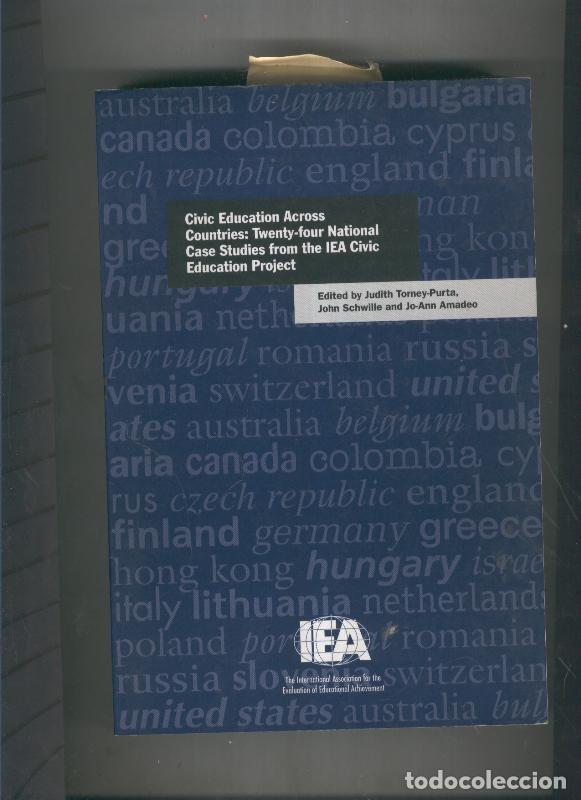 Libri di seconda mano: Civic education Across, Countries: Twenty-four National - varios