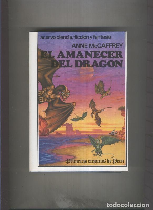 B&uuml;cher: Pern planeta de dragones: El amanecer del dragon - Anne McCaffrey