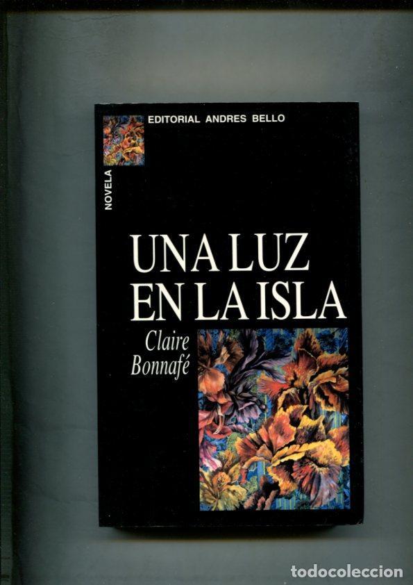 B&uuml;cher: Una luz en la isla - Claire Bonnafe