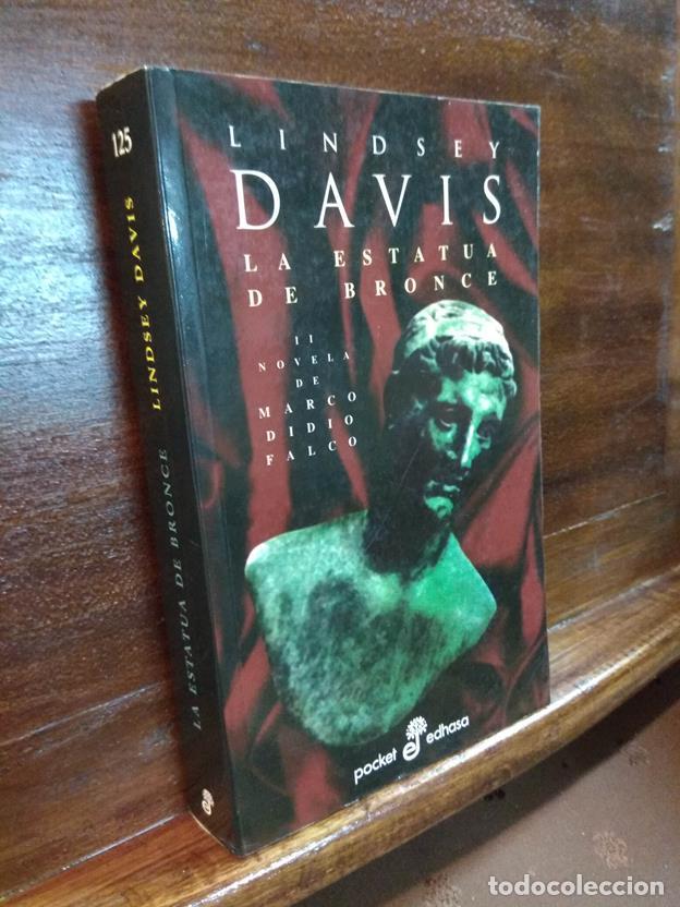Libros: La estatua de bronce
