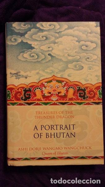 books: Treasures of the Thunder Dragon- 9780670999019