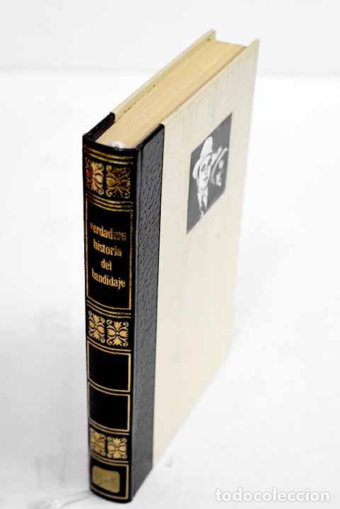 books: Am&eacute;rica contra los gangsters.- Valmont, Andr&eacute;