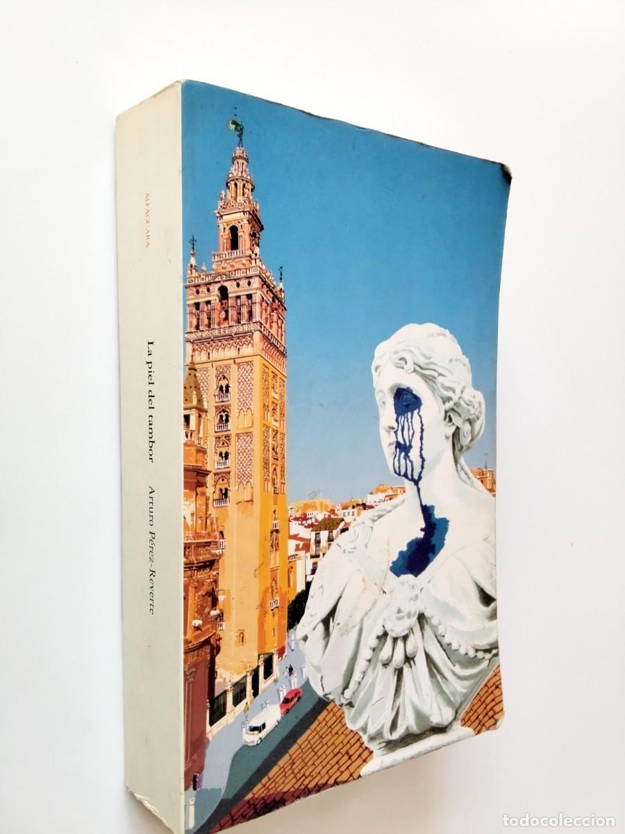 books: Arturo P&eacute;rez-Reverte - La piel del tambor