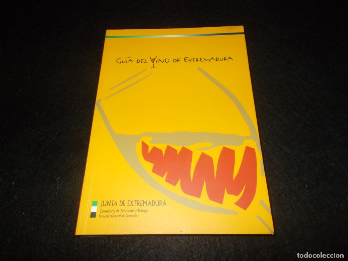 Libri di seconda mano: GU&Iacute;A DEL VINO DE EXTREMADURA. Junta Extremadura 2004. Libro Vinos