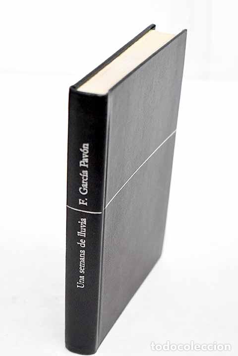 books: Una semana de lluvia.- Garc&iacute;a Pav&oacute;n, Francisco