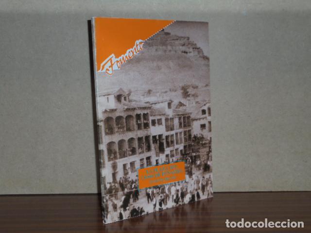 Livros em segunda m&atilde;o: LA PLAZA DEL COSO DE PE&Ntilde;AFIEL - Estudio previo - VV. AA.