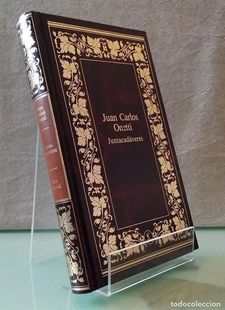 Livros em segunda m&atilde;o: Juntacad&aacute;veres - Juan Carlos Onetti