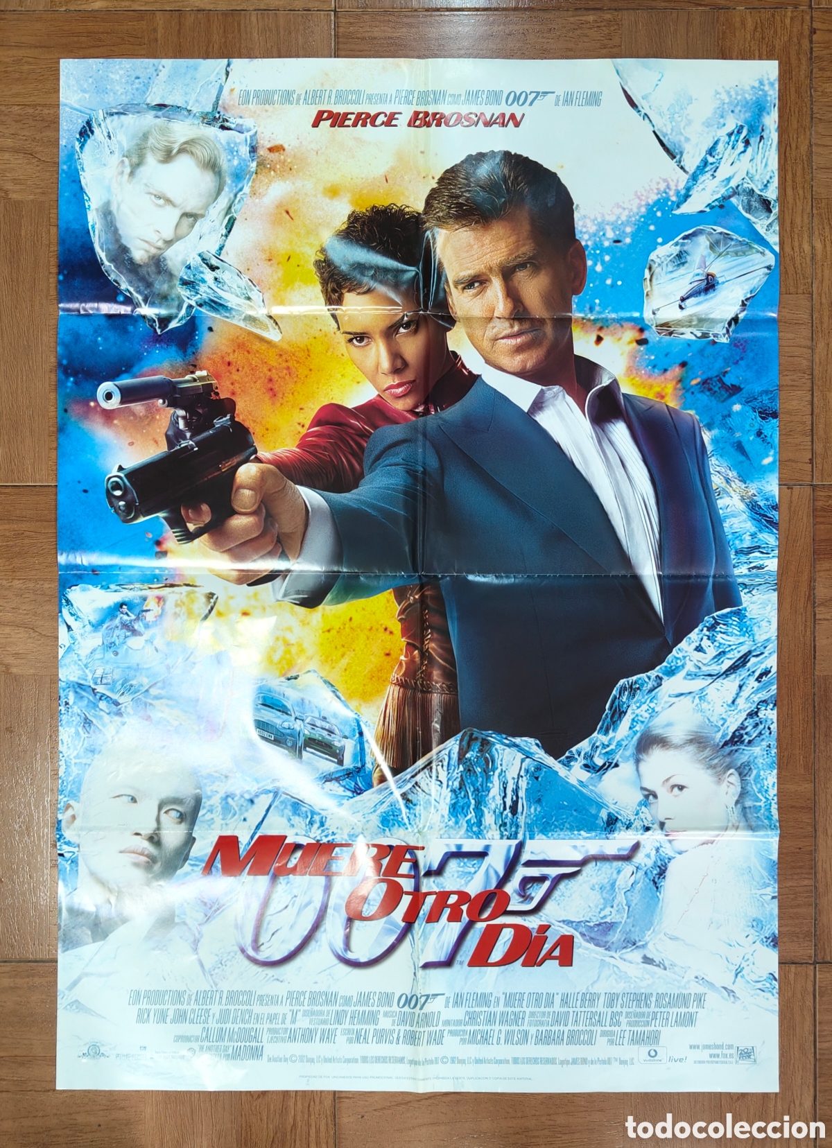 B&uuml;cher: P&oacute;ster Cine: Muere otro d&iacute;a � James Bond 007 � 98 x 68 cm - VV. AA.
