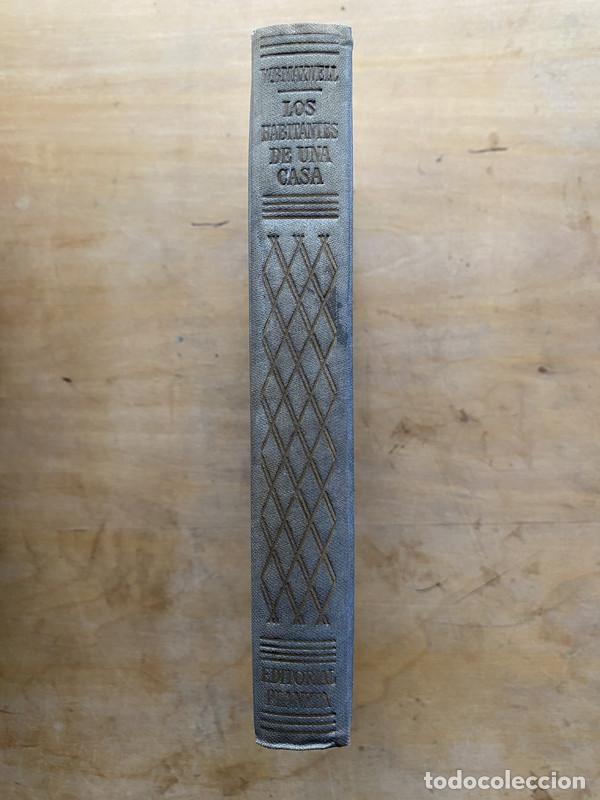 Livres: Los habitantes de una casa - Maxwell