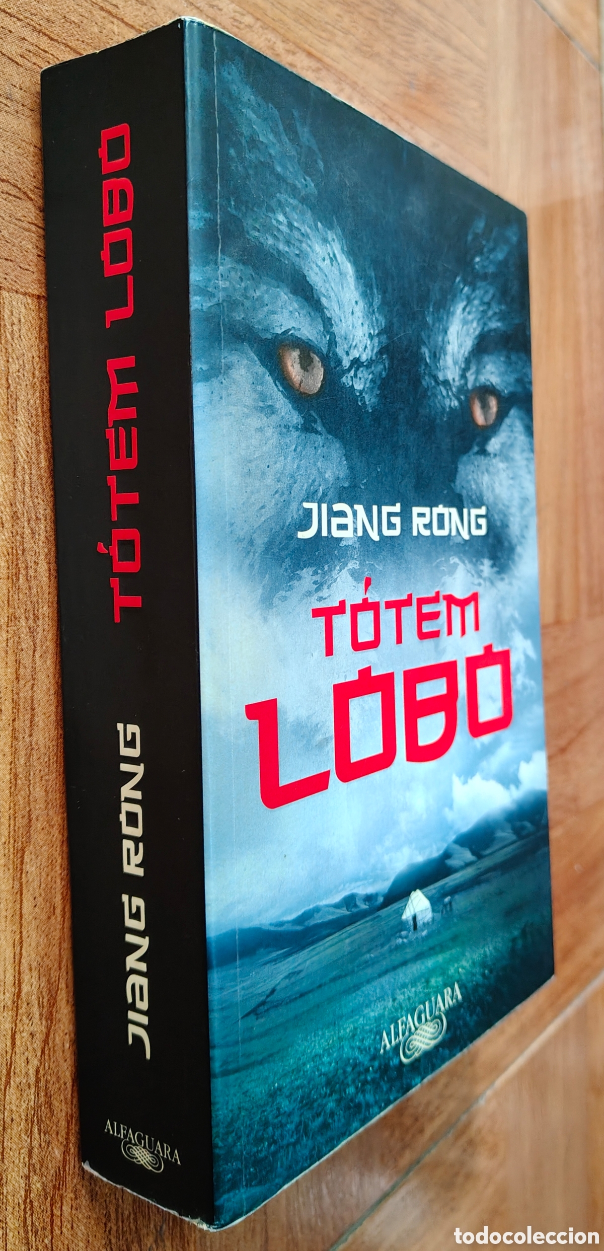 Livres: T&oacute;tem lobo - Jiang Rong