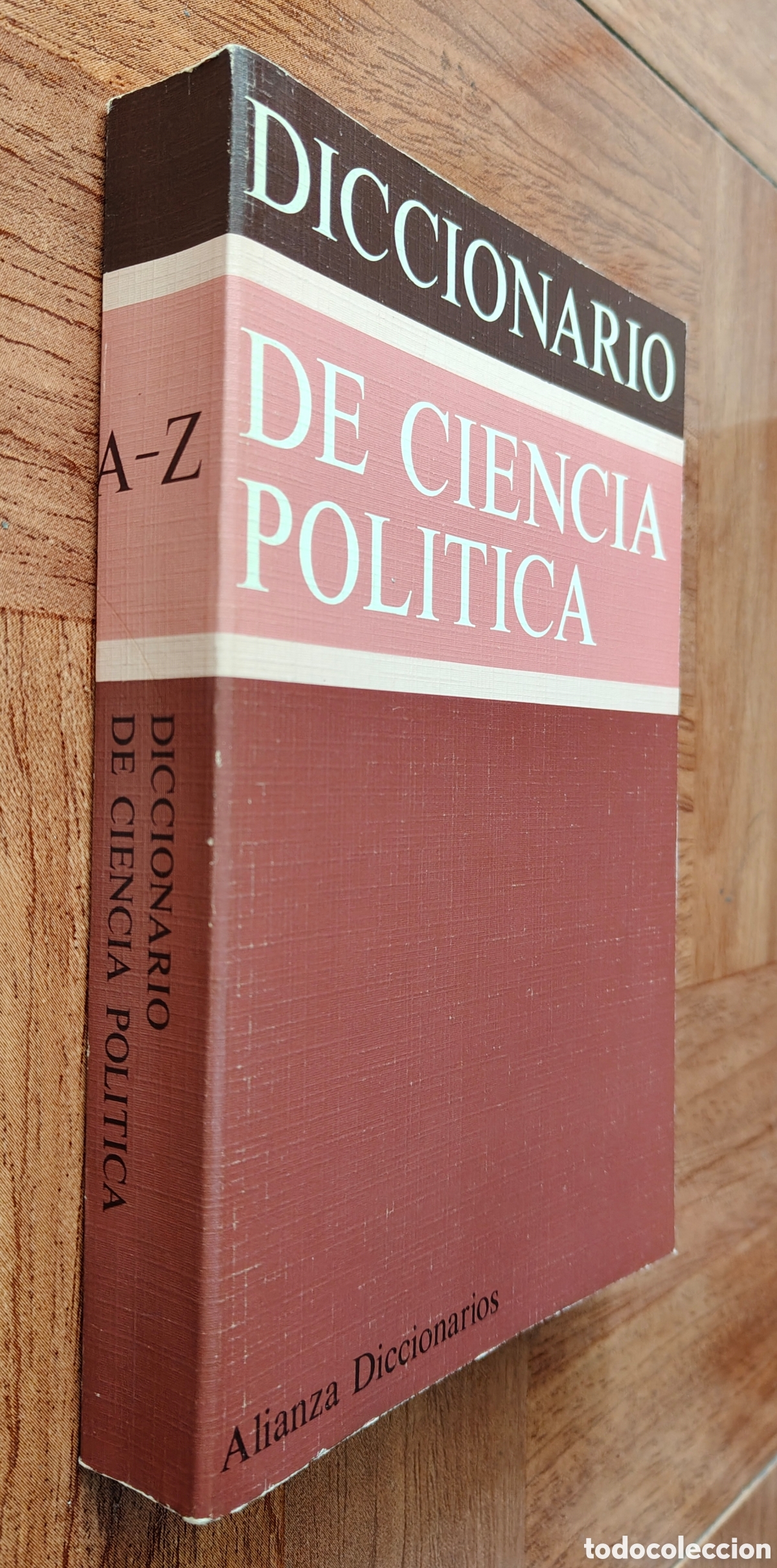Libri di seconda mano: Diccionario de Ciencia Pol&iacute;tica � Alianza - VV. AA.