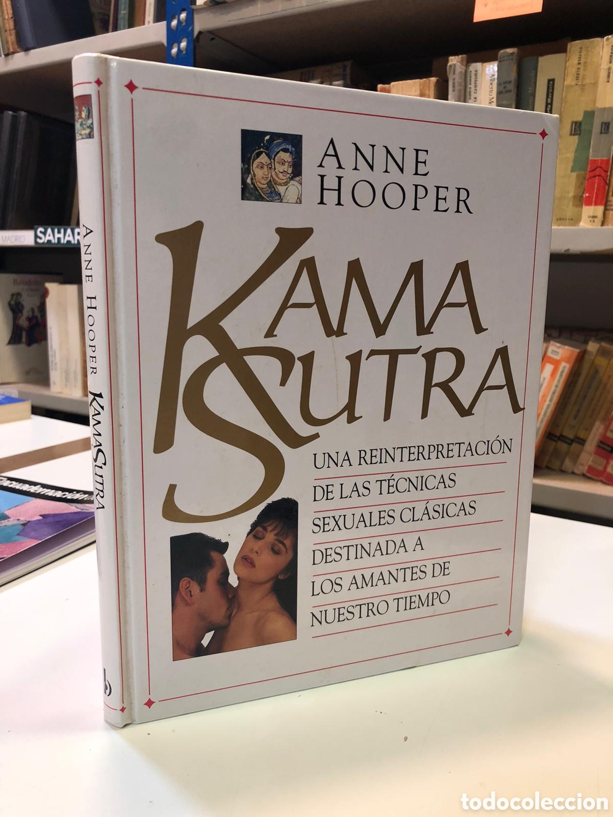 Livros em segunda m&atilde;o: Kamasutra. Una reinterpretaci&oacute;n de las t&eacute;cnicas sexuales cl&aacute;sicas... Anne Hooper
