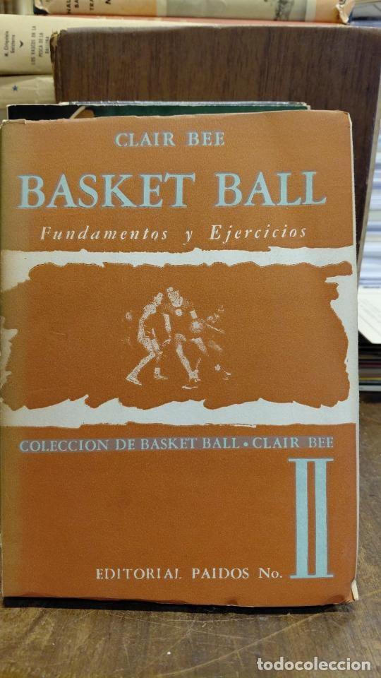 Libros: BASKET BALL. Fundamentos y ejercicios. Trad. del ingl&eacute;s... - BEE, Clair