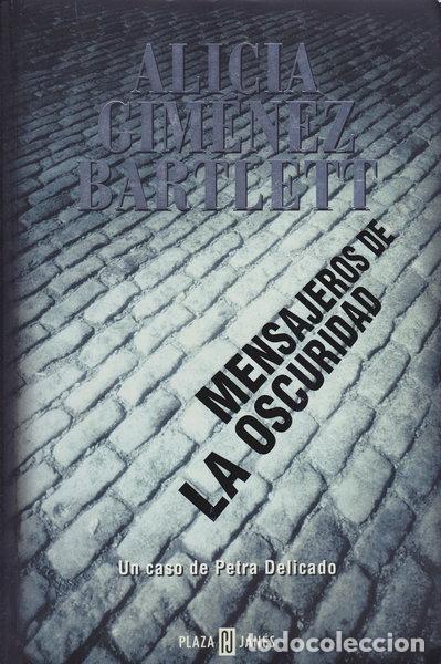 B&uuml;cher: Mensajeros de la oscuridad- 9788401327605