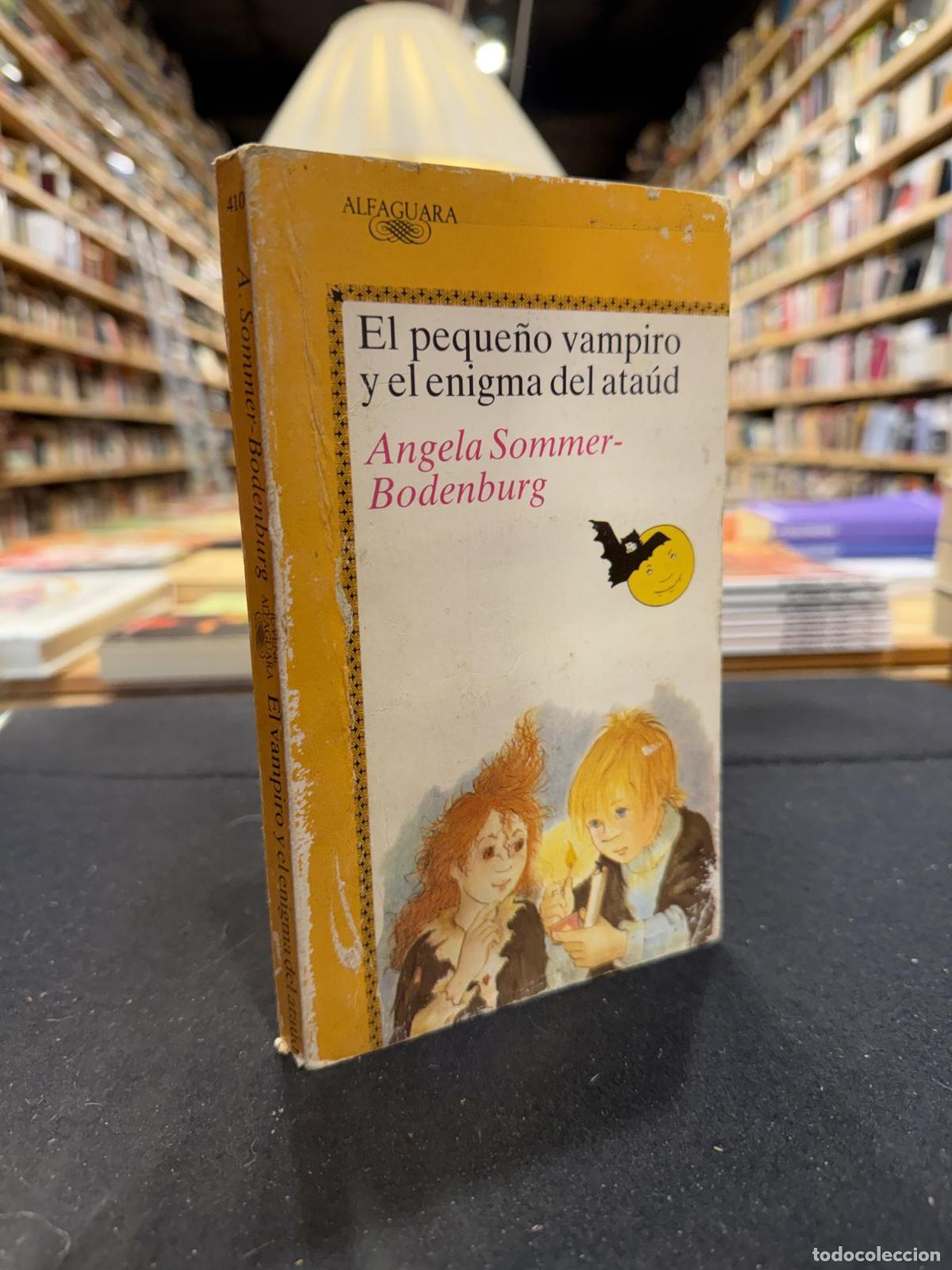 books: El peque&ntilde;o vampiro y el enigma del ata&uacute;d - Angela Sommer-Bodenburg