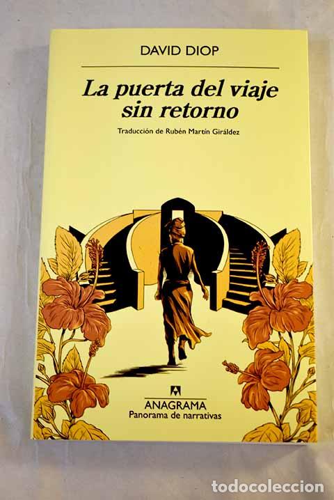 Livros em segunda m&atilde;o: La puerta del viaje sin retorno o los cuadernos secretos de Michael Adanson.- Diop, David
