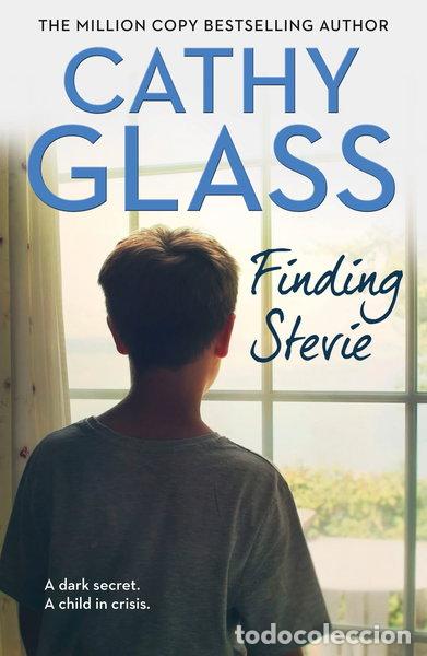 books: Finding Stevie- 9780008324292