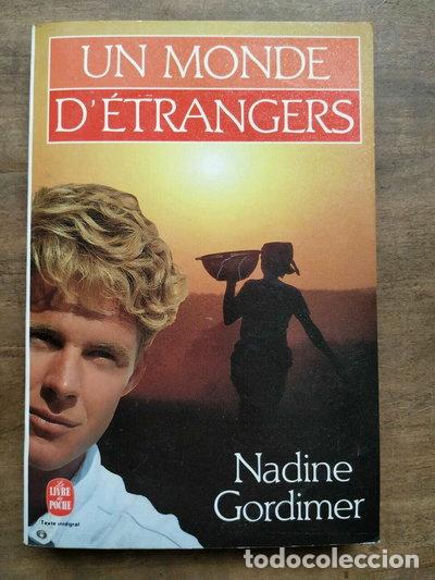 books: Un monde d'&eacute;trangers- 9782253048565