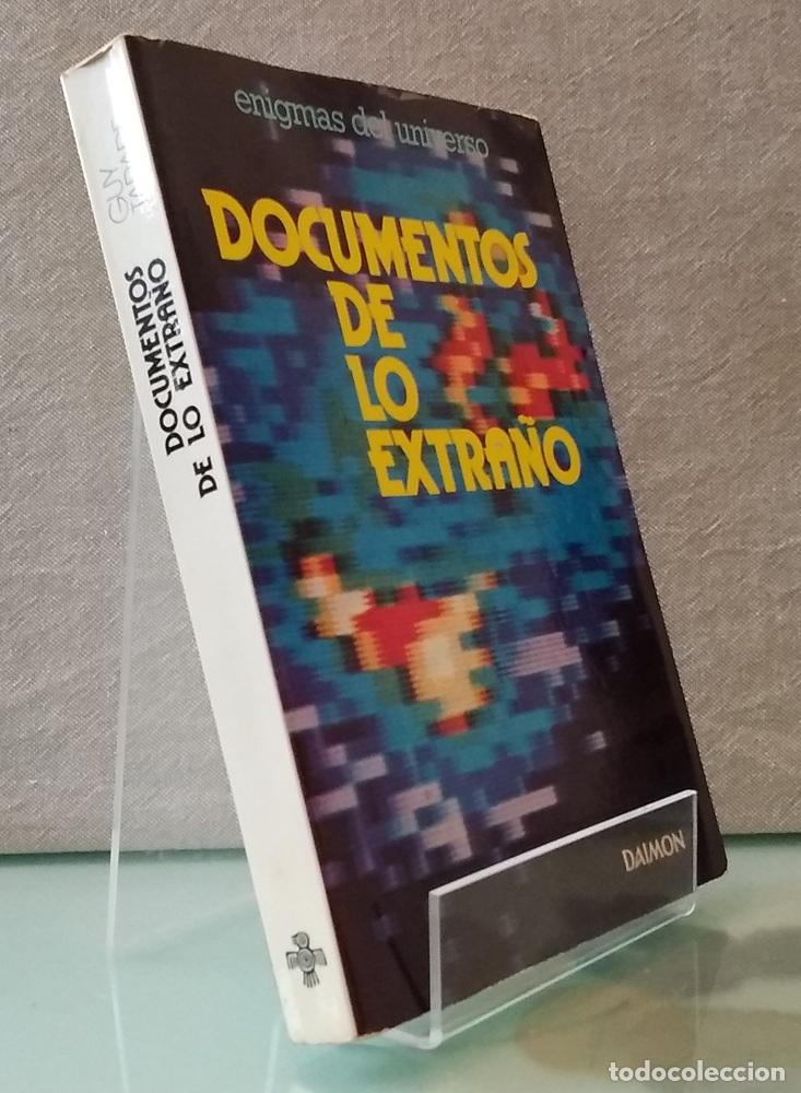 B&uuml;cher: Documentos de lo extra&ntilde;o - Guy Tarade
