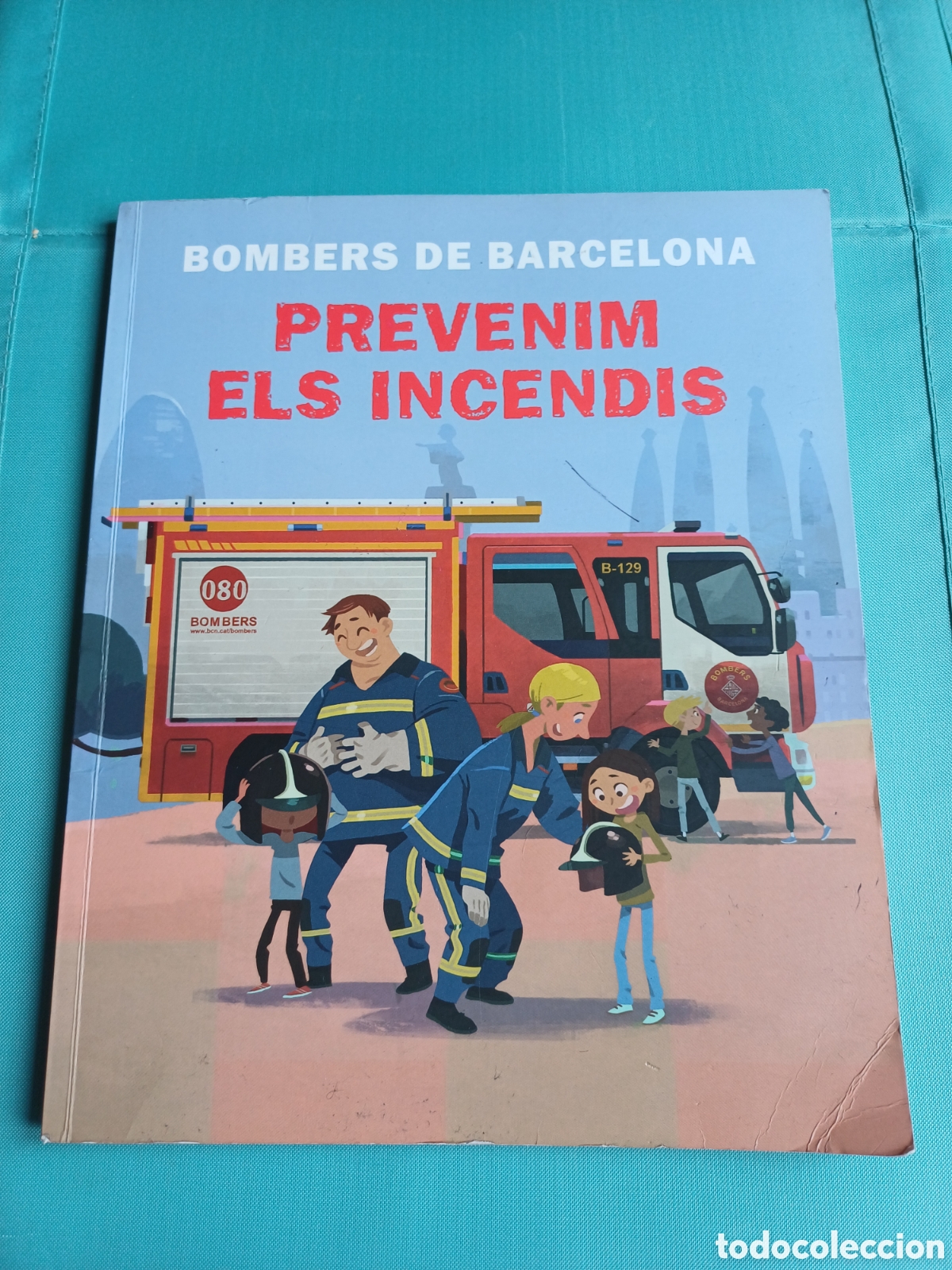 Libros: Prevenim els incendis Bombers de Barcelona Bomberos incendios il.lustra Menguao dis Natalia Margarit