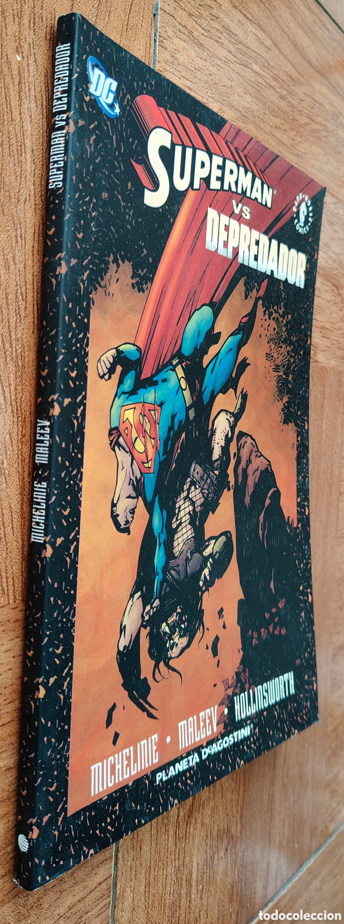 Libros: Superman VS Depredador � Planeta DeAgostini - Michelinie / Maleev / Hollinsworth
