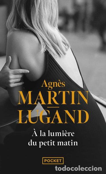 Livros em segunda m&atilde;o: &Agrave; la lumi&egrave;re du petit matin- 9782266304931