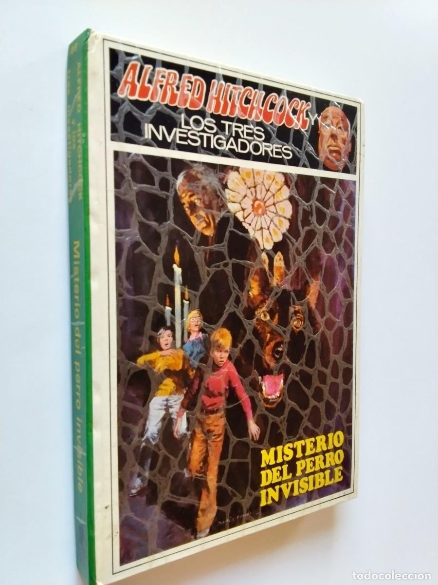 Livres: Texto de M. V. Carey - Misterio del perro invisible (Alfred Hitchcock y Los tres investigadores)