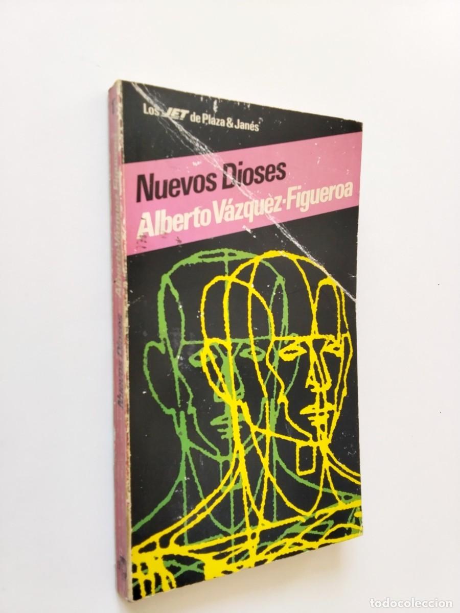 Alberto V&aacute;zquez-Figueroa - Nuevos dioses