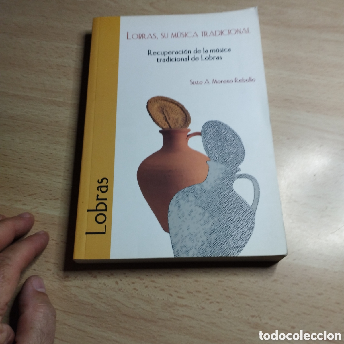 Libros: Lobras, su musica tradicional. Recuperaci&oacute;n de la m&uacute;sica tradicional de Lobras. 2009. Falta CD