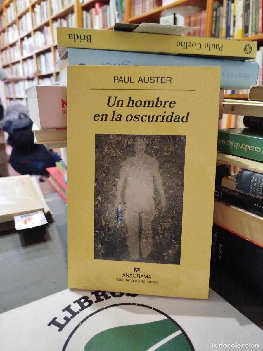 Libros: Un hombre en la oscuridad - Auster, Paul (1947-2024)