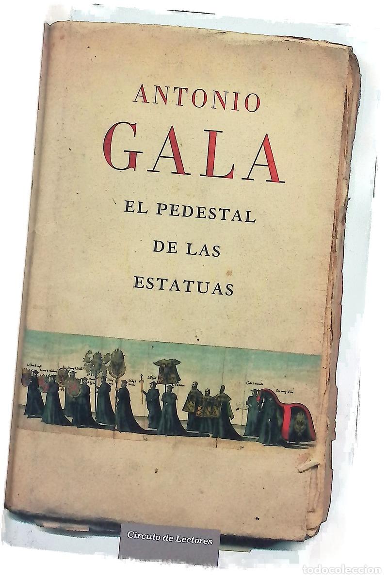 Libros: El pedestal de las estatuas