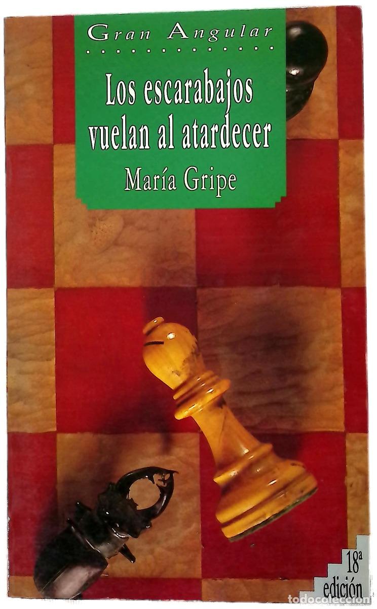 Libri di seconda mano: Los escarabajos vuelan al atardecer