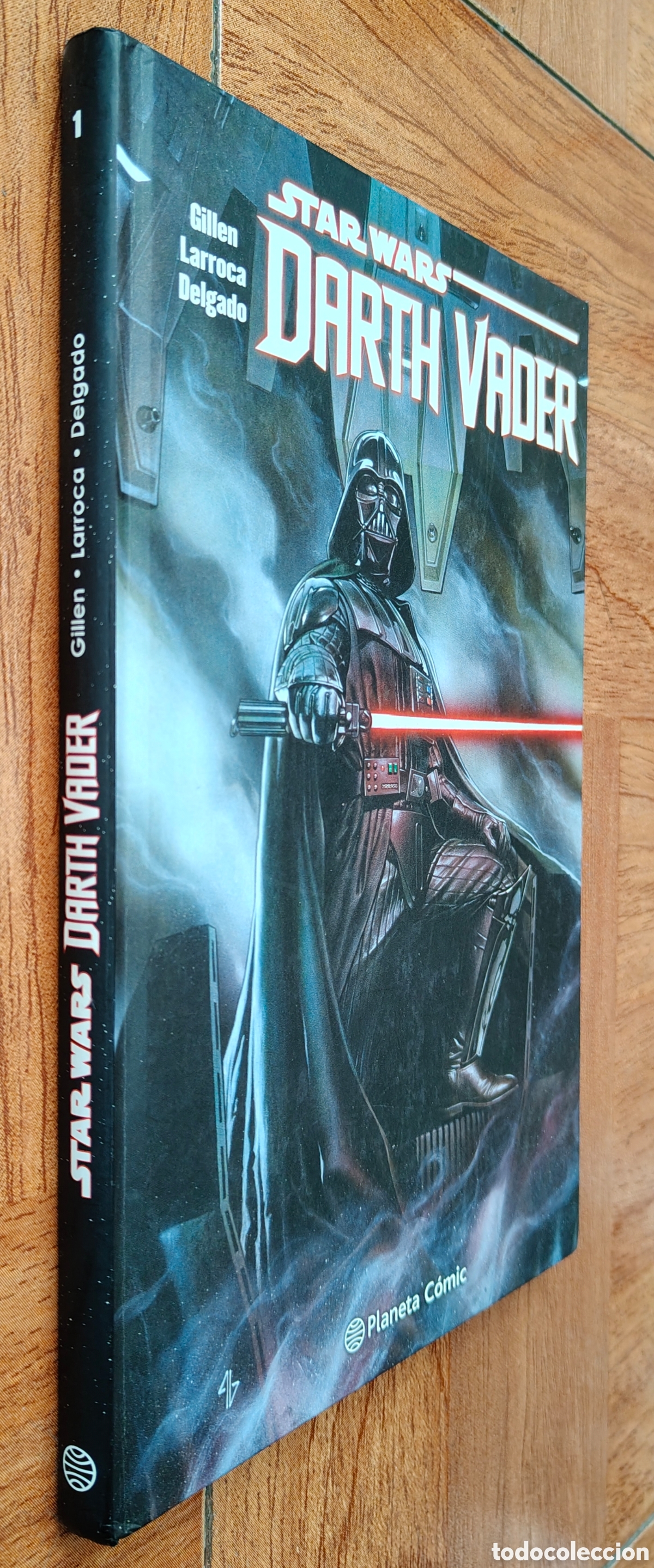 Libri di seconda mano: Star Wars: Darth Vader � Tomo 01/04 � Planeta C&oacute;mic - Gillen / Larroca / Delgado