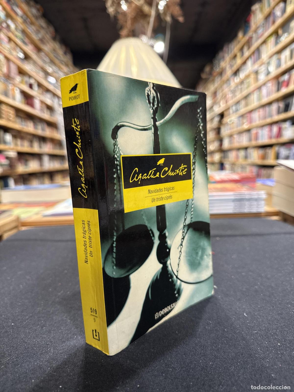 Libros: Navidades tr&aacute;gicas ; Un triste cipr&eacute;s - Agatha Christie