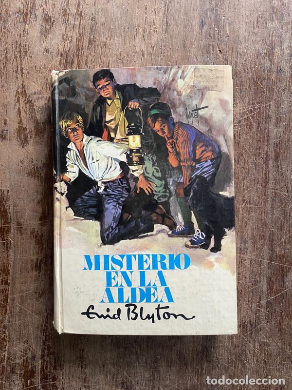 Livres: Misterio en la aldea - Blyton Enid