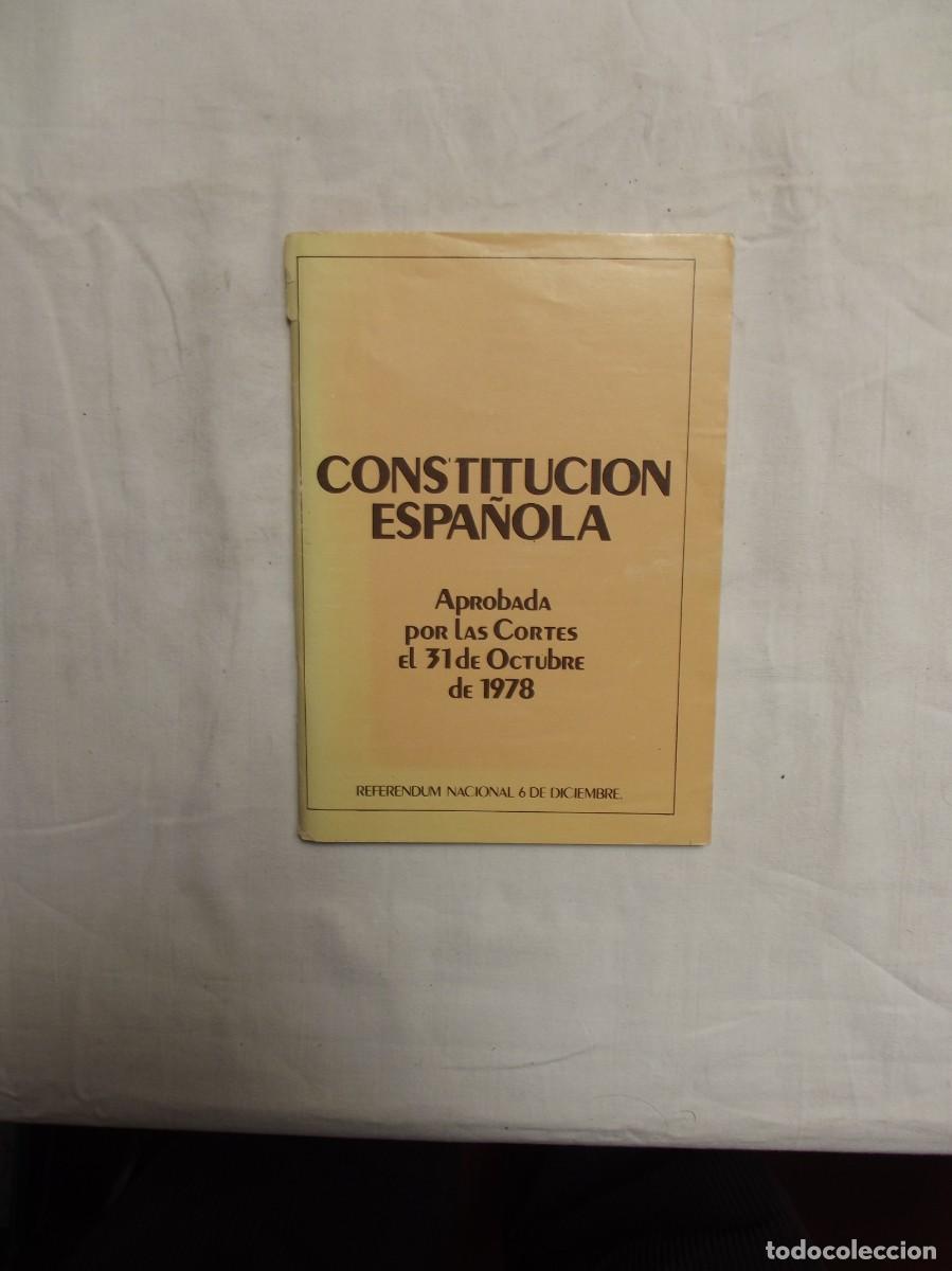 Libros: CONSTITUCION ESPA&Ntilde;OLA APROBADA POR LAS CORTES EL 31 DE OCTUBRE DE 1978 ( BILINGUE )