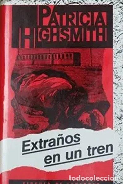 Livros em segunda m&atilde;o: Extra&ntilde;os en un tren- 9788422624530