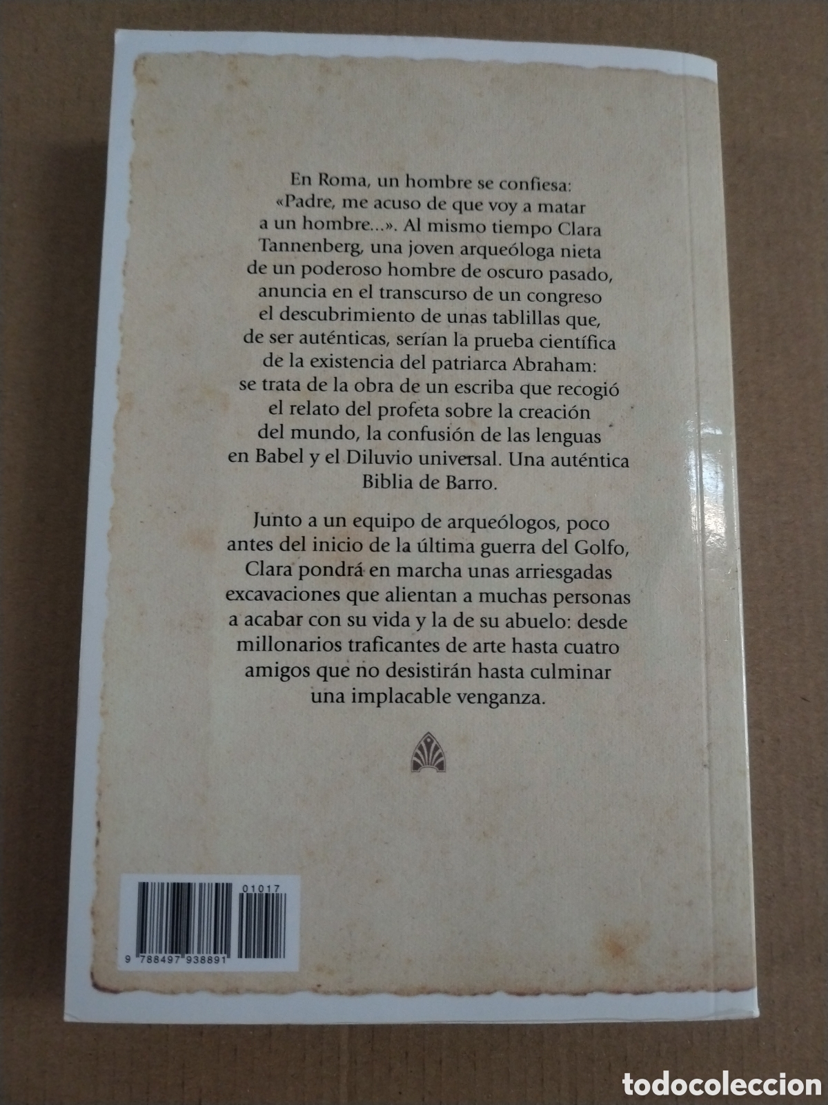 Libros: La Biblia de barro. Julia Navarro. CL. - Foto 2