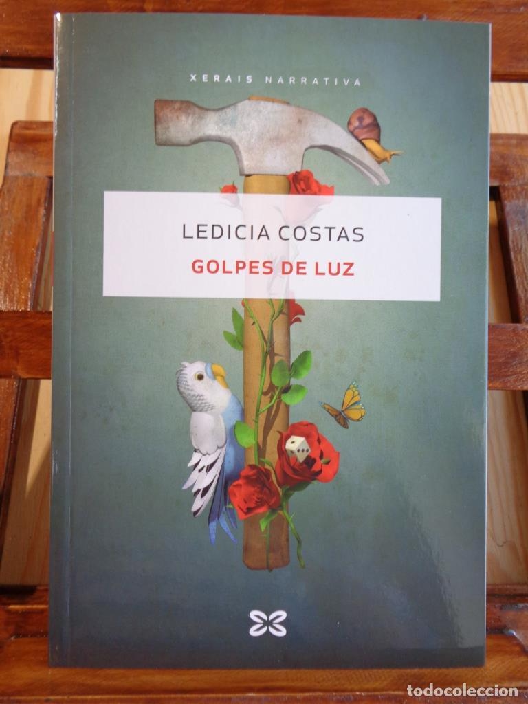 Libros: GOLPES DE LUZ (Edici&oacute;n en gallego) - LEDICIA COSTAS