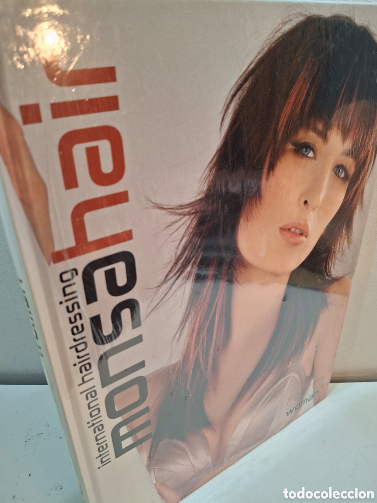 Libros: WOMAN, MONSA HAIR, INTERNATIONAL HAIRDRESSING, NUEVO, RETRACTILADO, MONSA