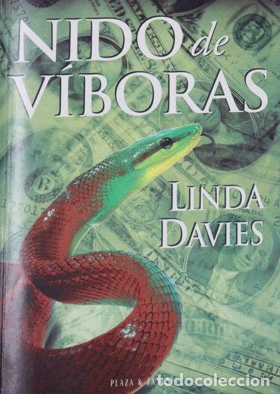 Libros: Nido de v&iacute;boras- 9788401326585