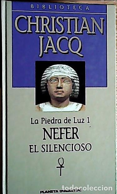 Livros em segunda m&atilde;o: La Piedra de la Luz 1. Nefer El Silenciosos - Jacq, Christian: