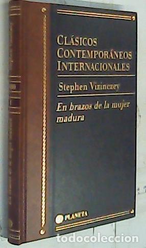 Livros em segunda m&atilde;o: En brazos de la mujer madura - Vicinczey, Stephen: